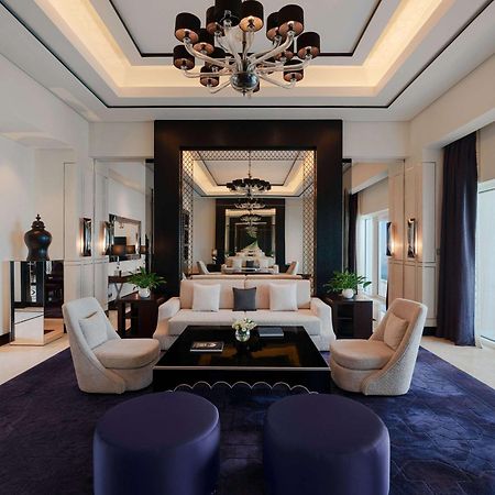 Rixos Marina Abu Dhabi Ξενοδοχείο Εξωτερικό φωτογραφία The interior of a suite at the Atlantis, The Royal