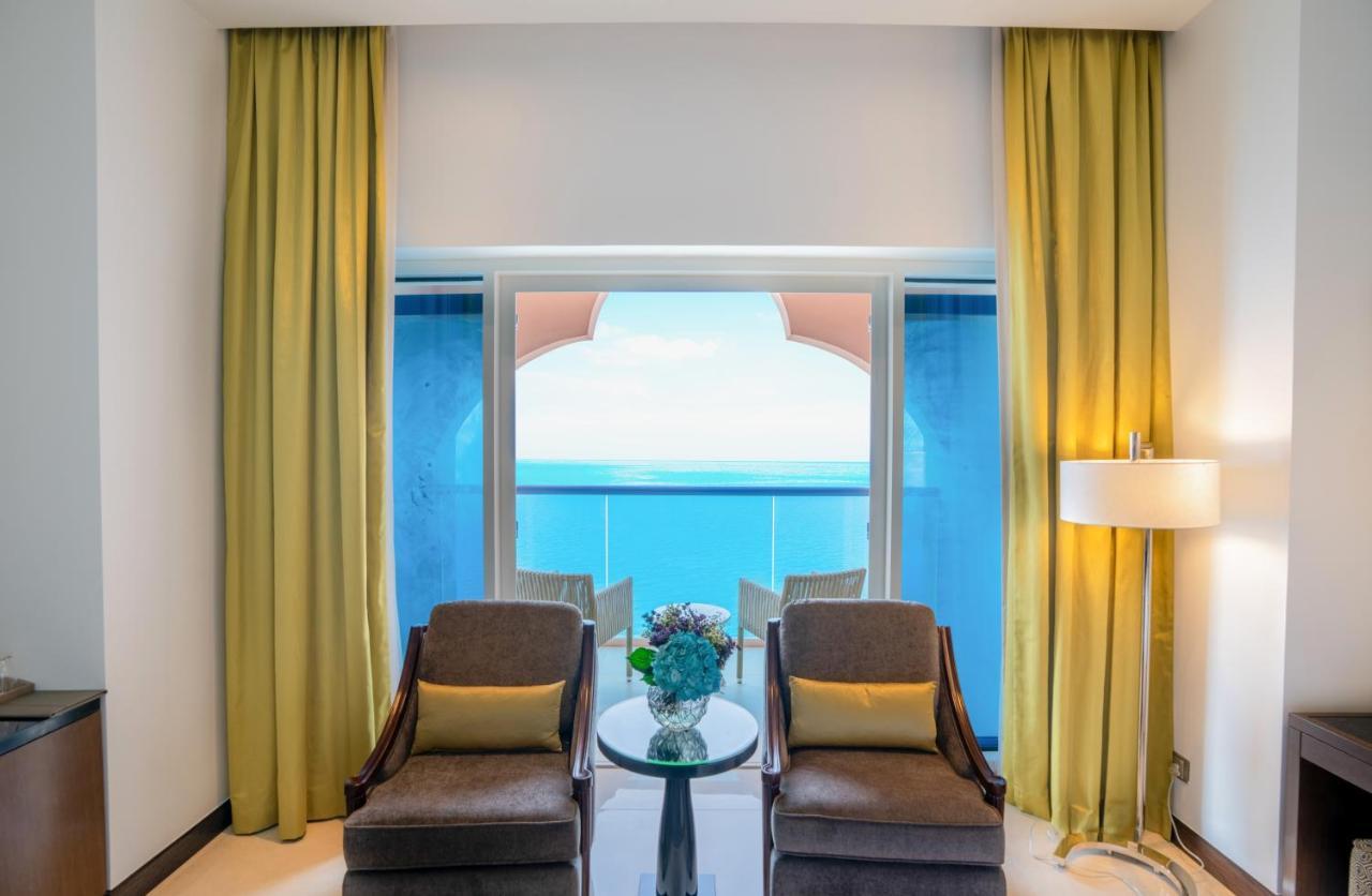 Rixos Marina Abu Dhabi Ξενοδοχείο Εξωτερικό φωτογραφία A room at the hotel